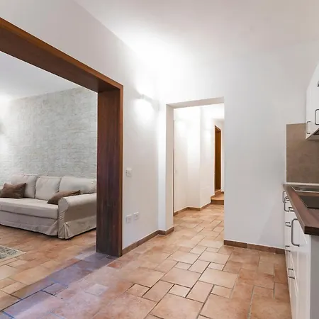 Moderno A 2 Passi Dalla Stazione Apartment *