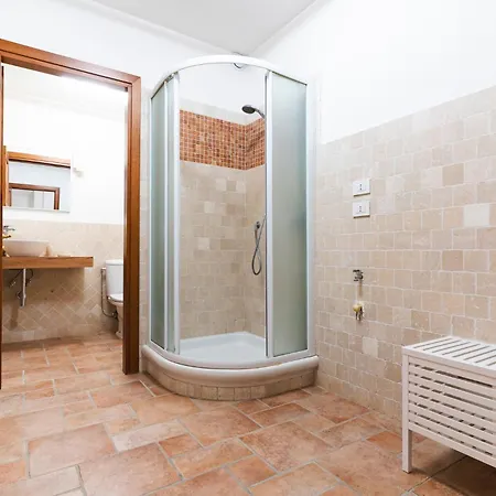Moderno A 2 Passi Dalla Stazione Apartment