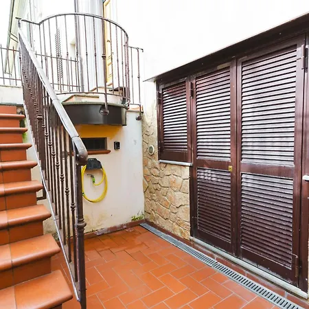 A Due Passi Dalla Stazione - Firenze In 15 Minuti Apartment Prato (Prato)